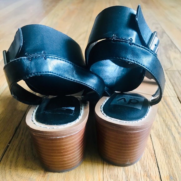 Dolce Vita Ankle strap block heel sandal - Picture 3 of 6